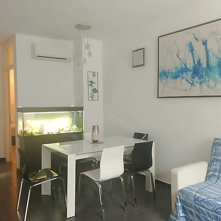 La Casa Al Mare Apartment *